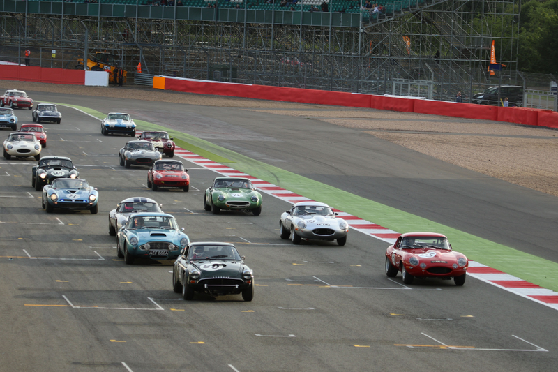 Illustration for article titled Ogle At The Best Cars Racing At The Silverstone Classic